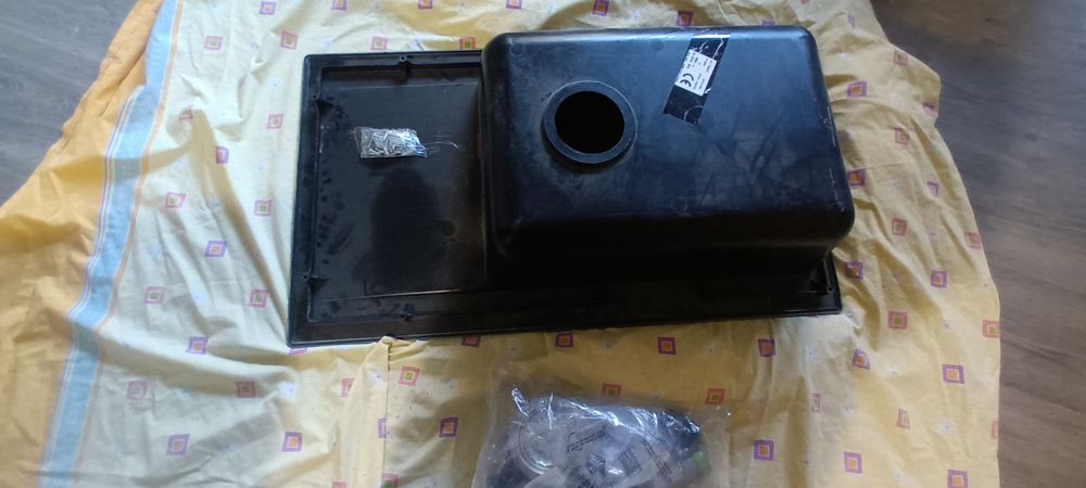 Banca de cozinha em resina cinzento escuro nova