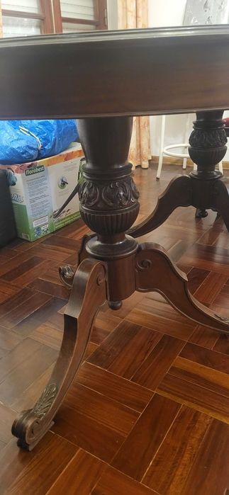 Mobilia de sala jantar mesa extensivel e 8 cadeiras