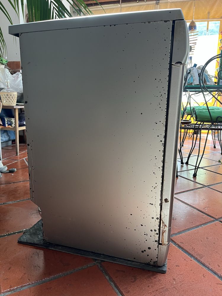 Máquina de lavar loiça AEG