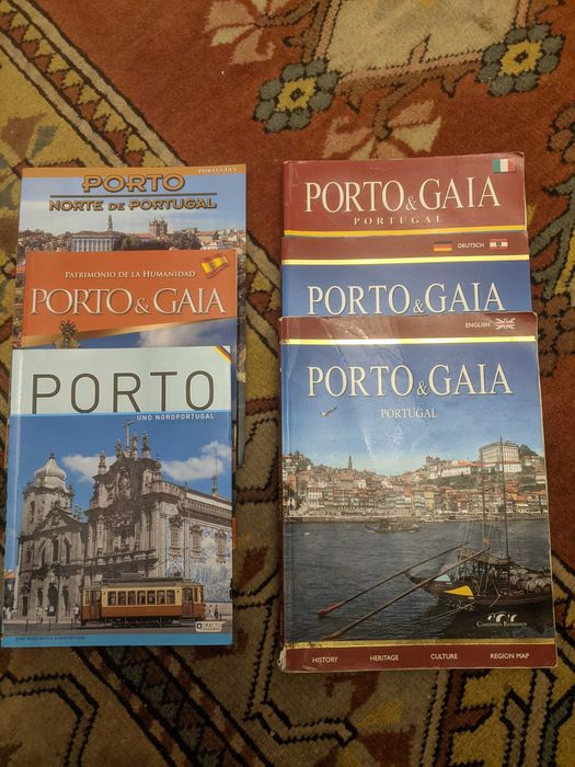 Livros turísticos sobre o Porto