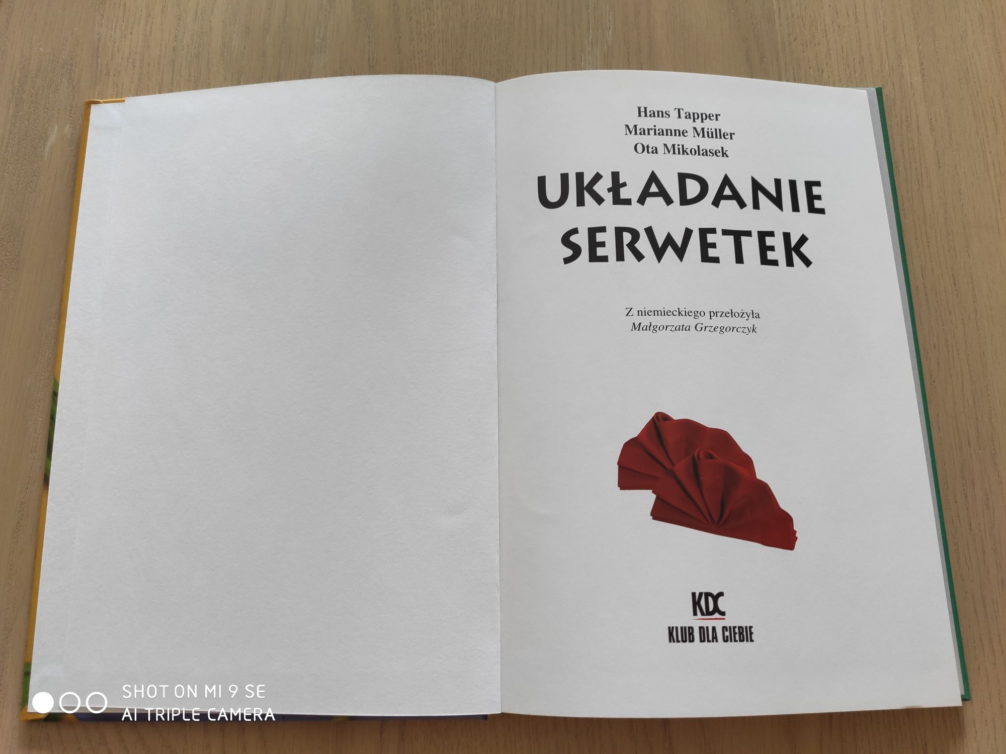 Układanie serwetek album