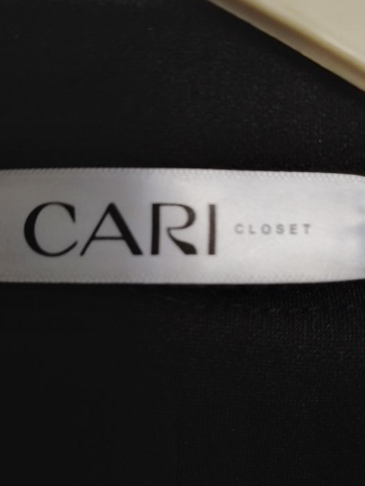 Parka Cari  tamanho único,novo, pele de pêssego