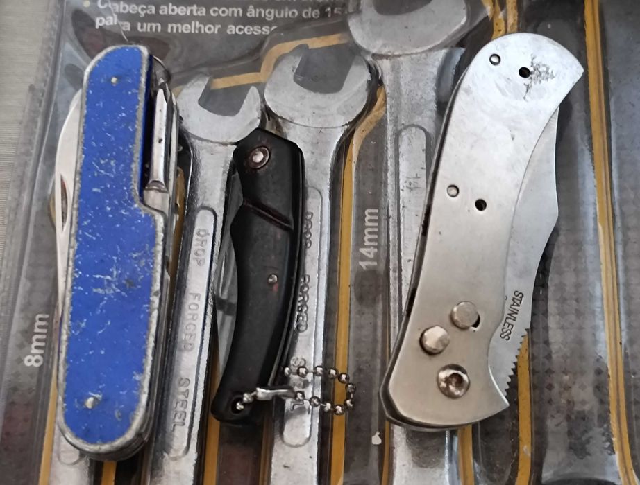 Conjunto de várias ferramentas e acessórios