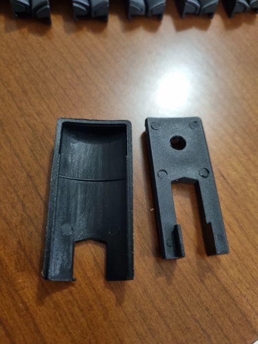 12 Acessórios/isolante para porta ou  janela