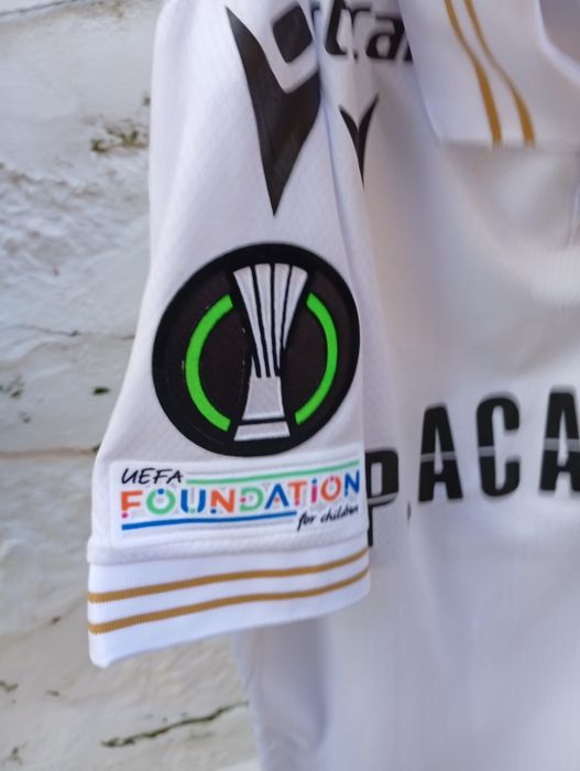 Camisola nova oficial do V.S. Guimarães. Tamanho M