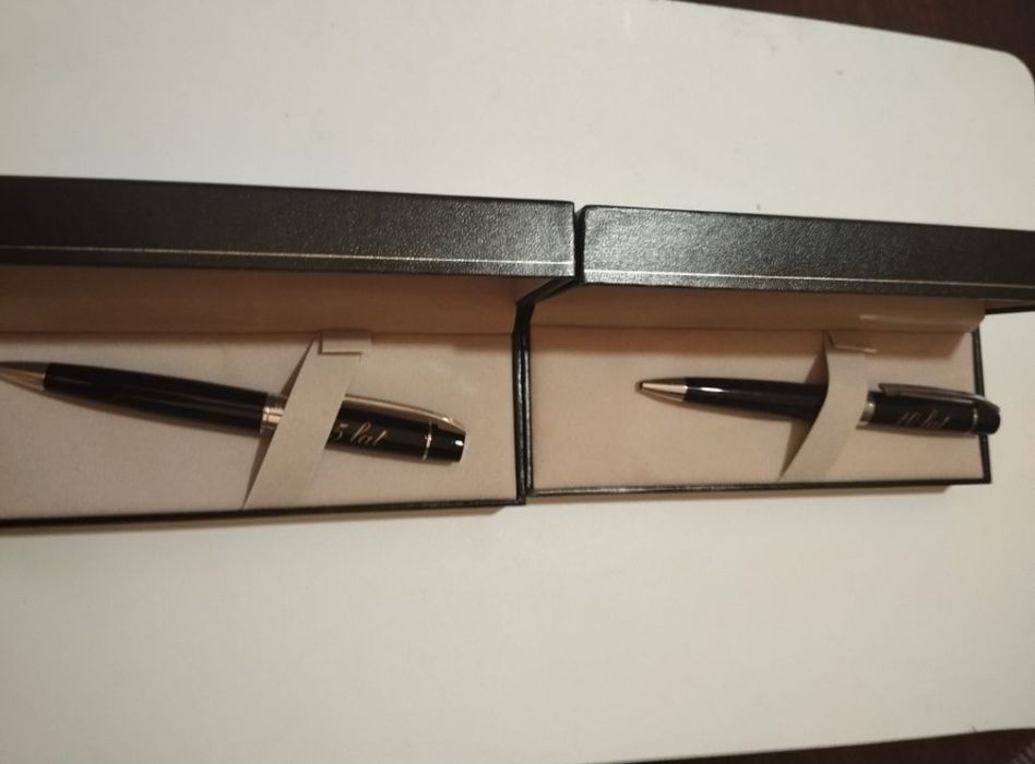 Dwa długopisy Sheaffer w eleganckim opakowaniu 5 i 10 lat
