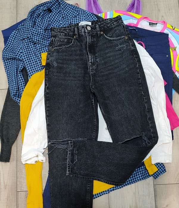 Продам лоти речей у відмінному стані р.S