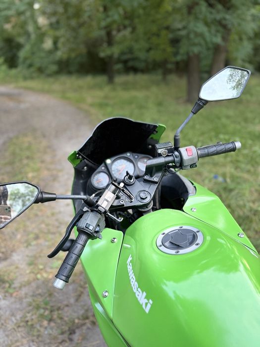 Мотоцикл Kawasaki Ninja EX 250