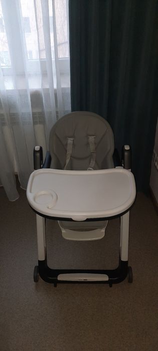 Стульчик для годування