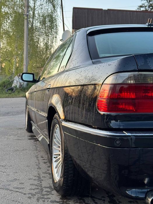 BMW 750 l дизель 4.0