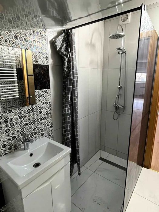 Продаж будинків на вул. Голубця