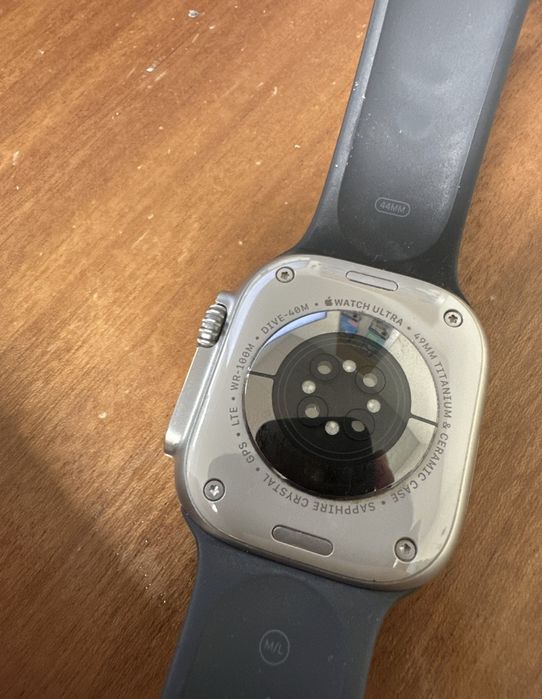 Apple watch ultra 1 sem detalhes nenhum com braceletes
