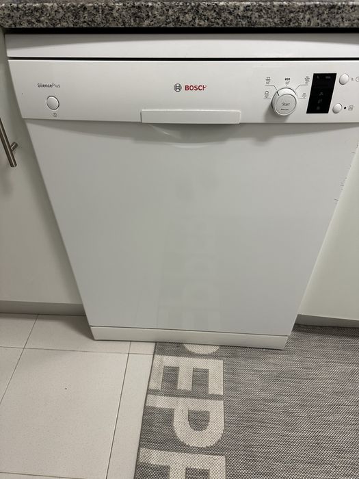 Máquina Lavar Loiça Bosh Silence Plus