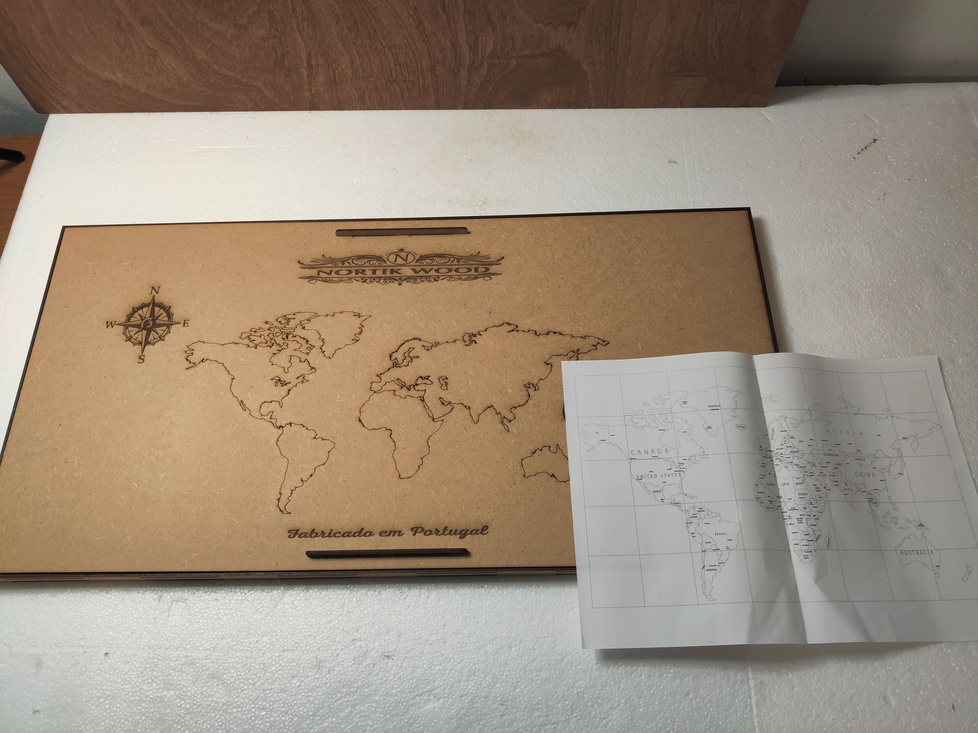 Mapa do mundo (em madeira). Decoração de parede. Somos fabricantes.
