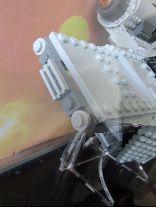 Lego 75292 Mandalorian the Razor Crest Star Wars com 75264