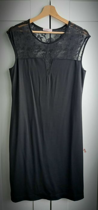 Czarna sukienka koronka