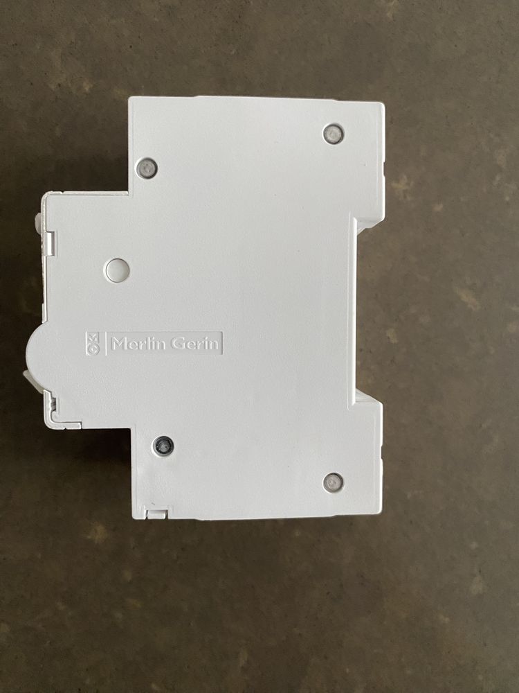 Автомат диференційний Schneider Electric RE S19  1P+N 16A30mAAC