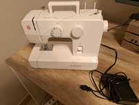 Maquina de costura Singer