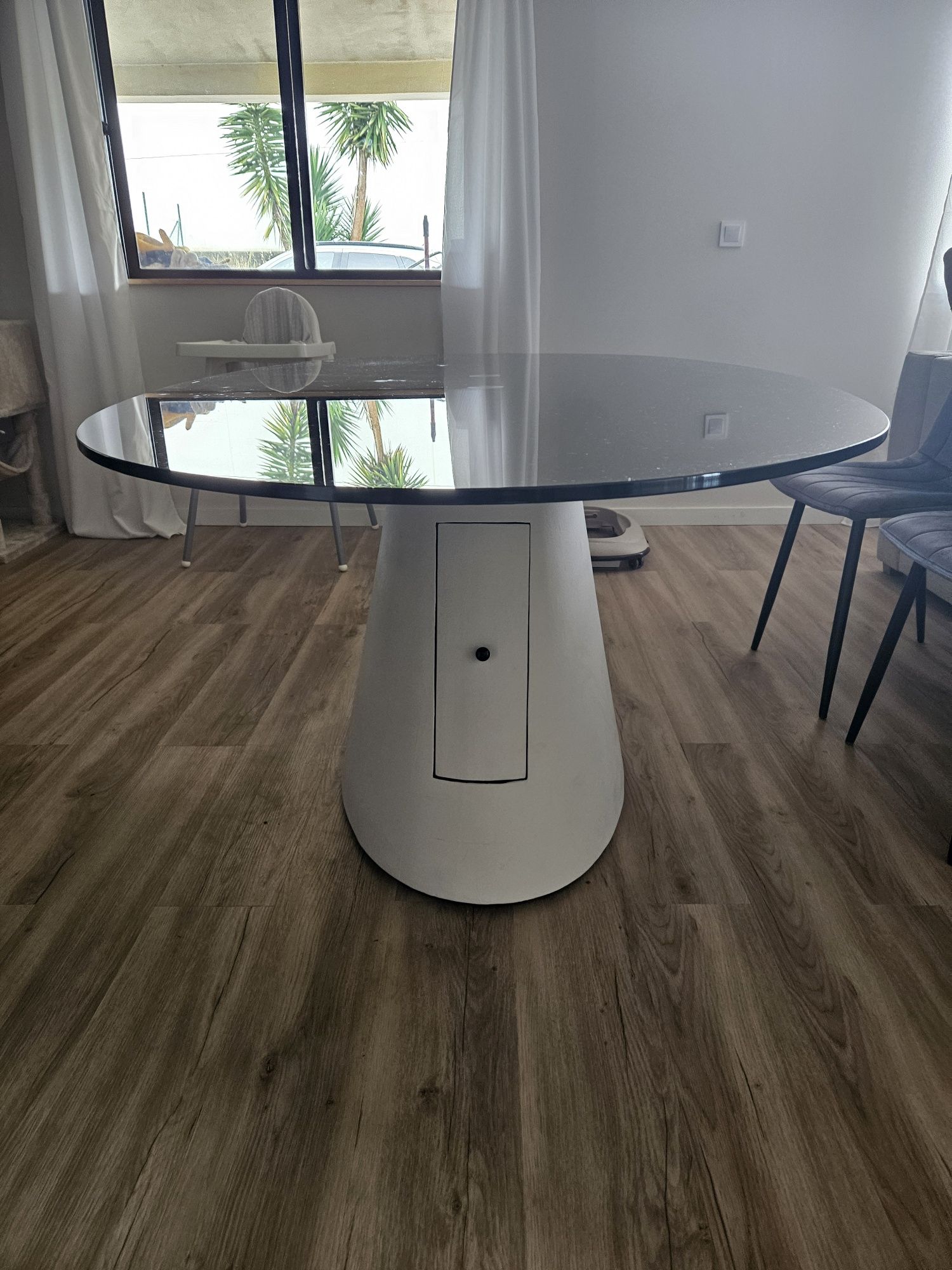 Mesa de Jantar de vidro oval