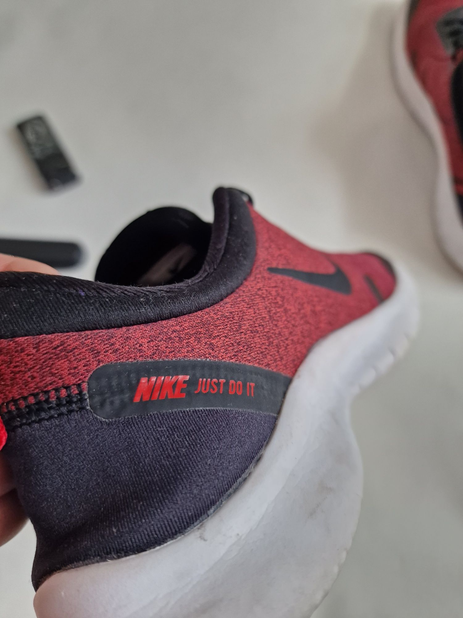 Кросівки Nike Flex Expiriens rn8