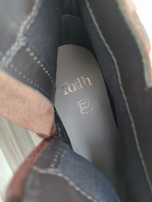 Шкіряні нові черевики 39р.