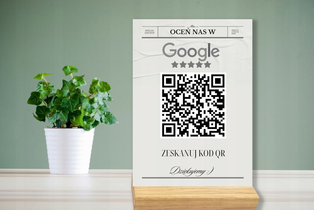 Tabliczka Statuetka Kartka z gazety zbieranie opinii oceń nas kod qr