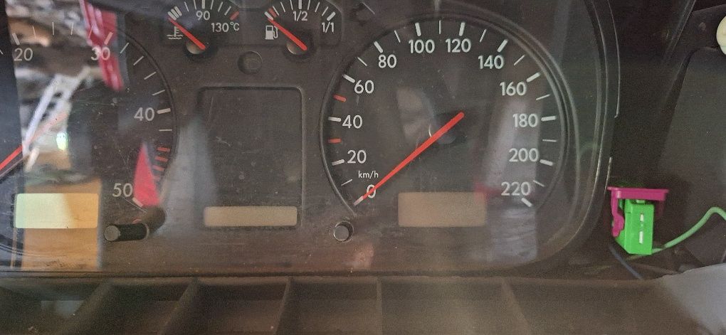 VW T4 2,5 TDI Licznik do modelu z automatyczną skrzynią biegów