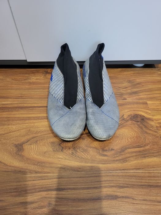 Buty piłkarskie korki