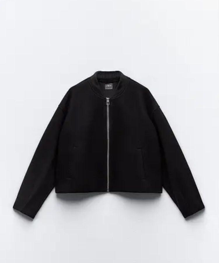 Мʼякий бомбер Zara