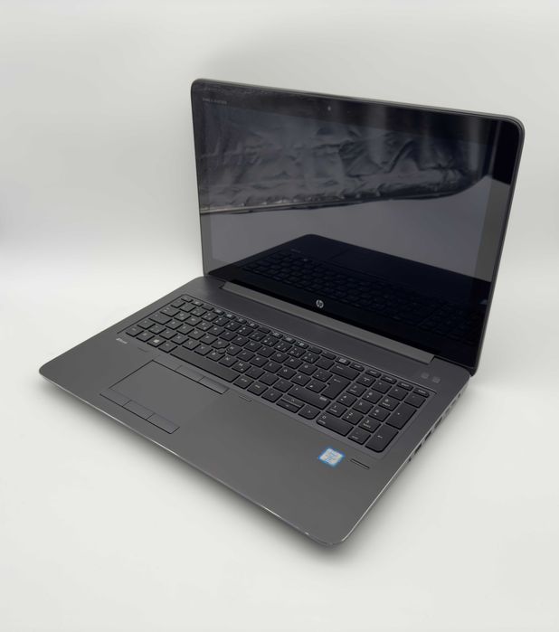 HP ZBook 15 G4 | i7-7820HQ | 32GB | 512GB SSD | TOUCH | 1 ANO GARANTIA