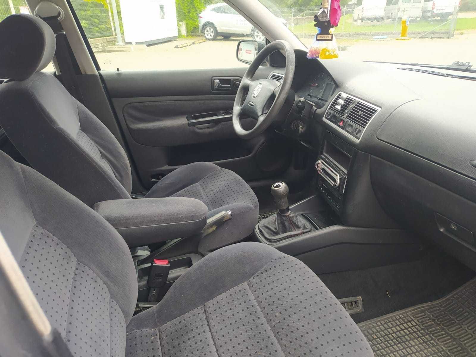 Vw Golf 1.6 Benz. Prywatny