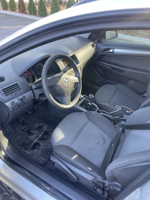 Продам Opel astra H