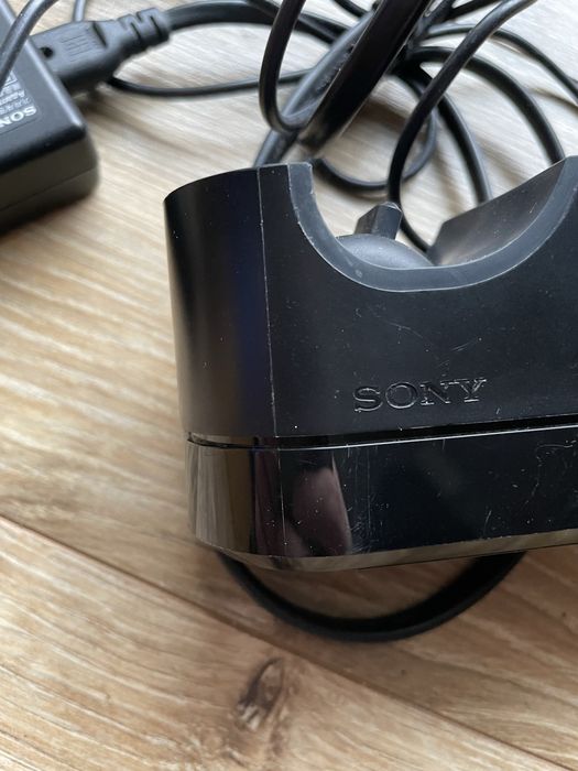 Oryginalna Stacja Ładująca Pady Ładowarka Playstation 4 Ps4 Station