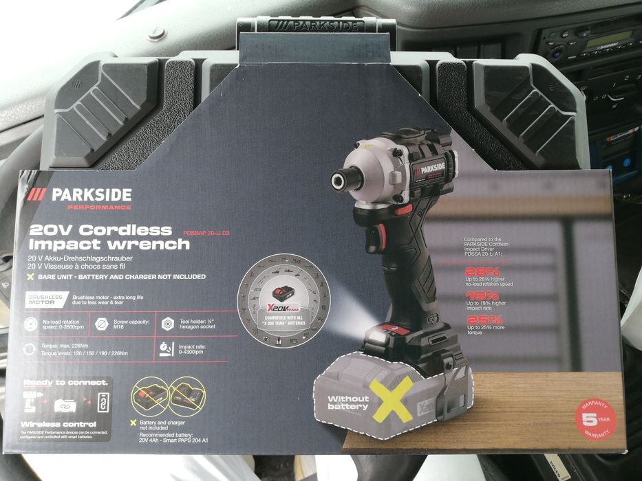 Aparafusadora de impacto Parkside Performance 20v nova