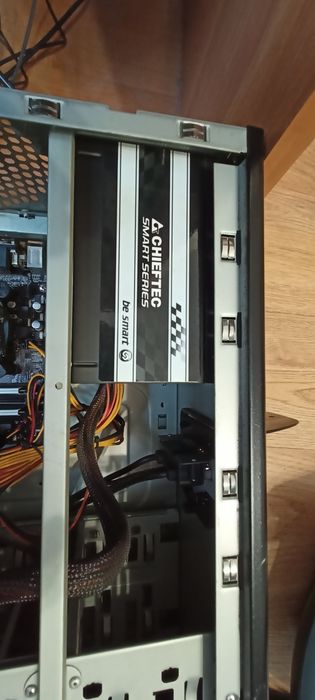 Komputer Stacjonarny + Monitor Samsung+Gry Intel Core (TM) i5-4460 3.2