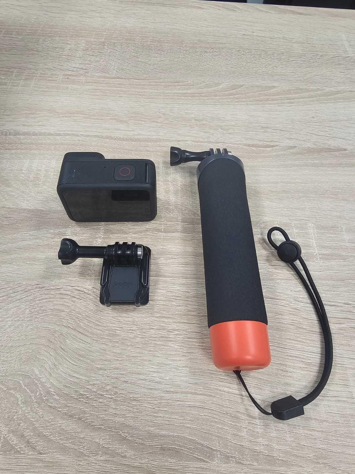 Kamera GoPro 10 HERO Black + rączka