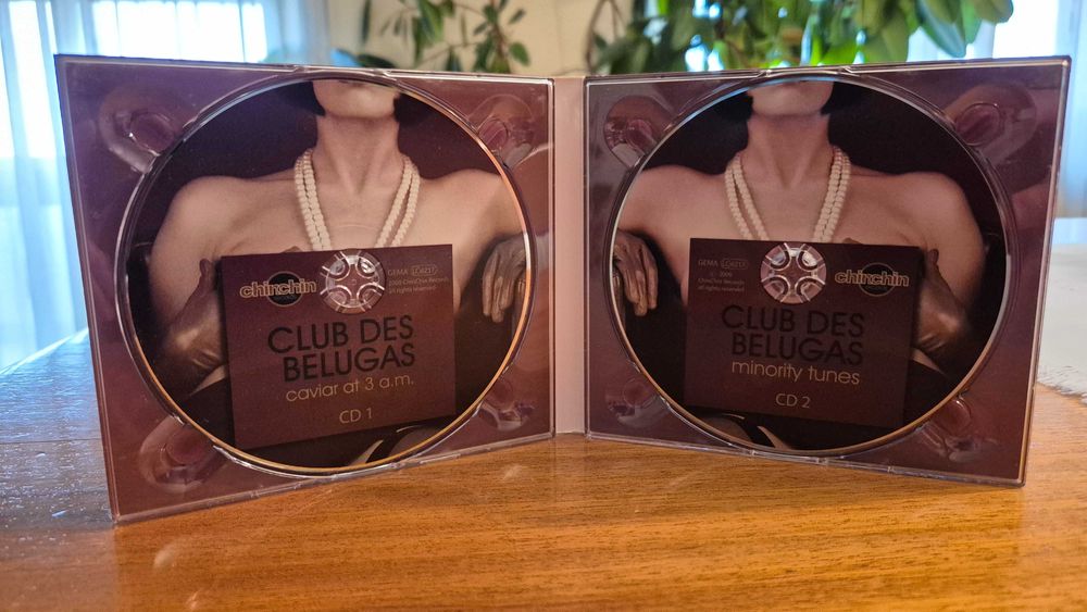Vendo 2 CDs "Caviar at 3 am" e "Minority Tunes" banda CLUB DES BELUGAS