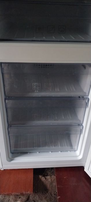 Продам холодильник