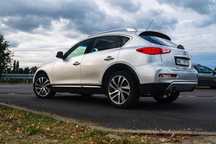 Infiniti QX50 Niski przebieg, zadbany, bogate wyposażenie