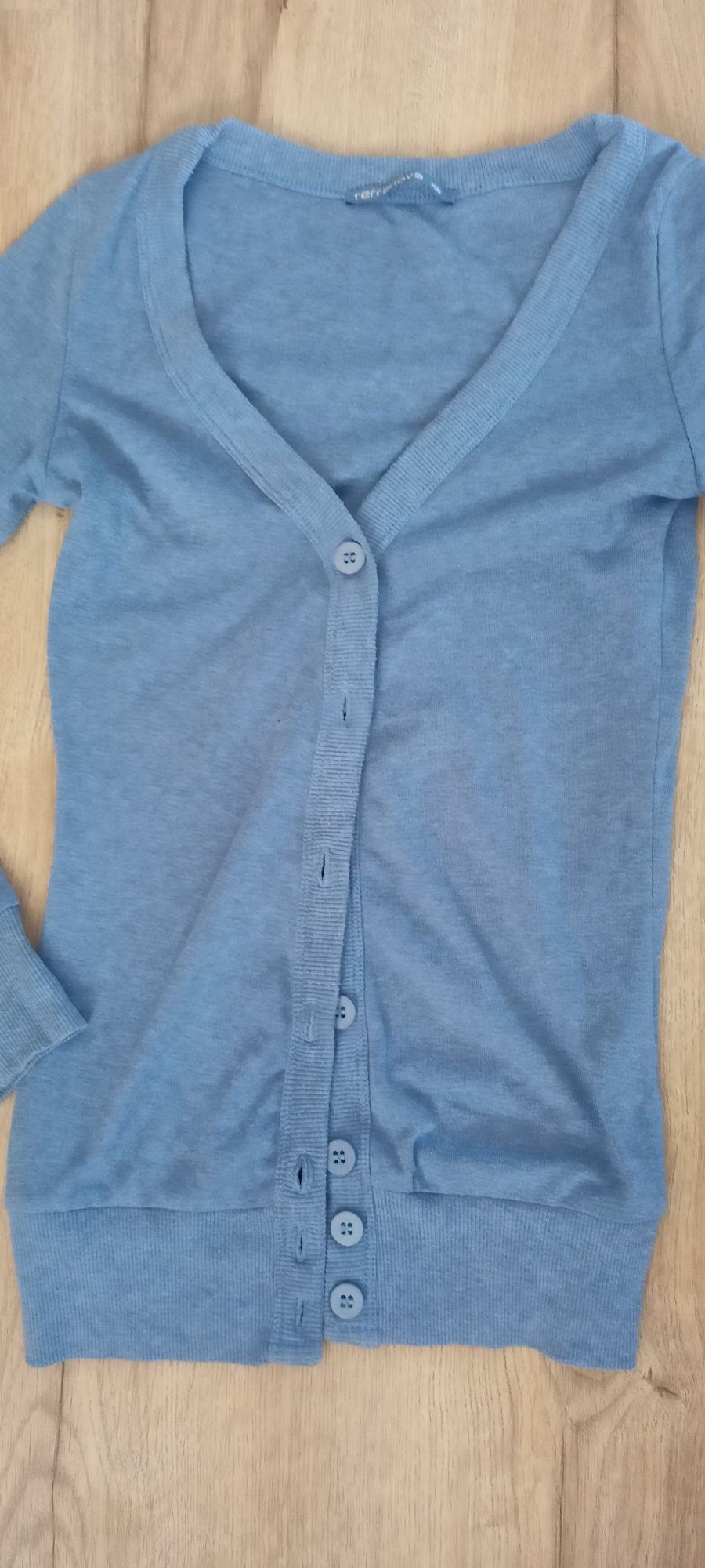 Sweter damski rozpinany XS Terranova