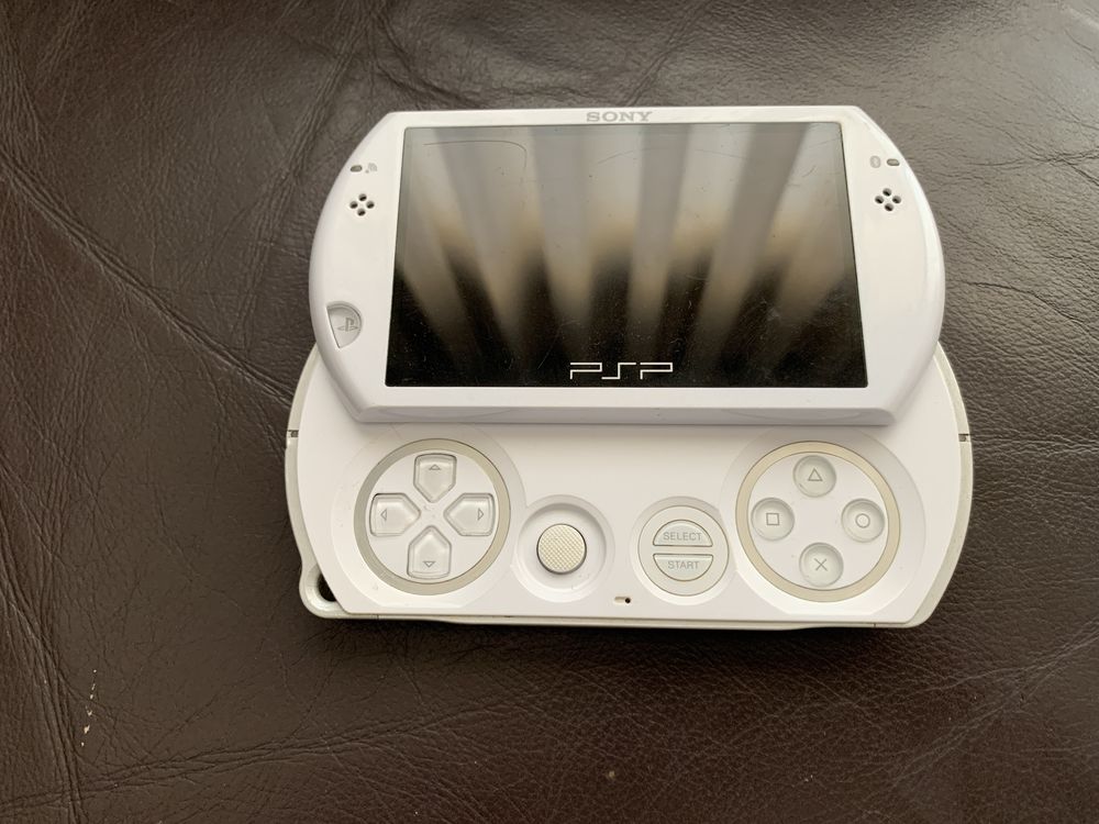 Vendo PSP GO Branca