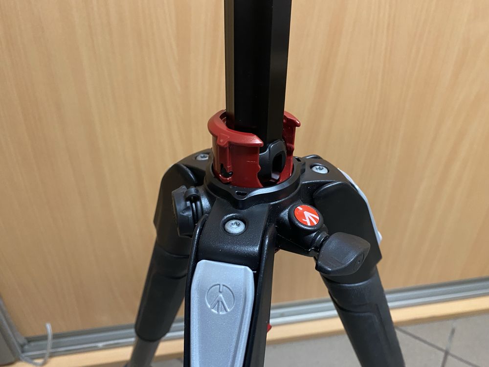 Statyw Manfrotto  MT055xpro3 jak nowy