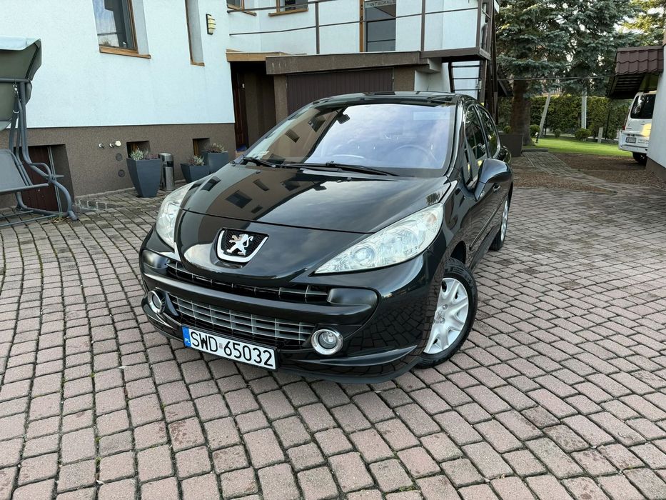Peugeot 207 Tylko 167tyśkm! KLIMATYZACJA Zwykła Benzyna 1.4 16V TRENDY 2007 5DRZWI
