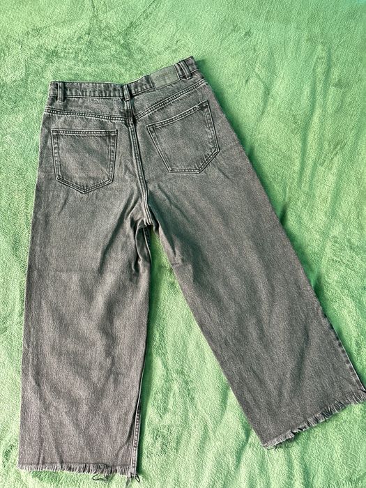 Pull & Bear — чорні широкі укорочені джинси кюлоти з високою талією