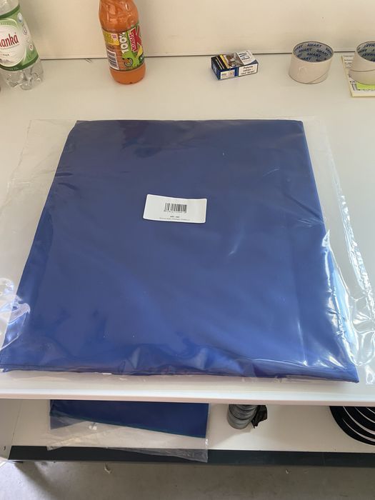 Żelowa mata chłodząca dla zwierząt 52x52 cm niebieska