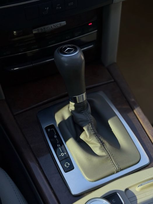 Мерседес 212 2011 1.8 Бензин