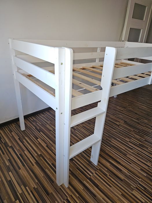Łóżko piętrowe z materacem ikea