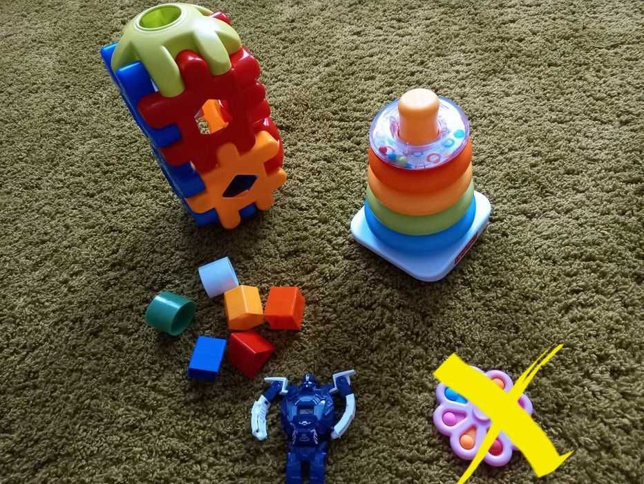Продам дитячі іграшки