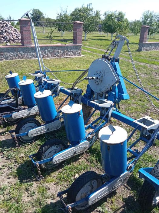 Продам сівалку дуже гарний стан