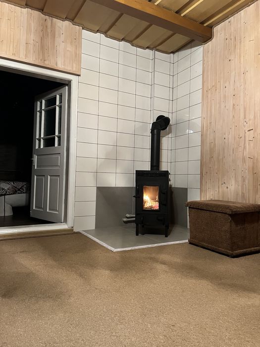 Здається будинок для відпочинку в лісі з сауною холодним басейномта ча